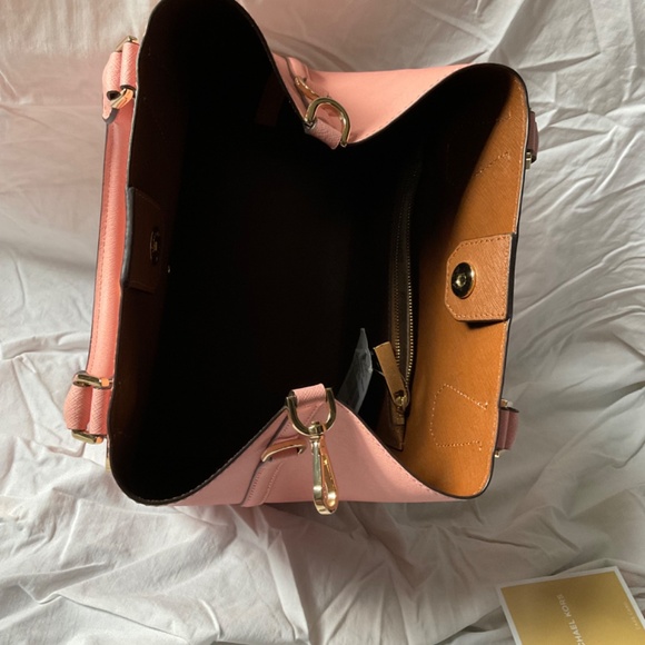 (NWT) Michael Kors Greenwich Bicolor Grab Bag Tote, Purse Cinder/Dusty Rose - Picture 6 of 16